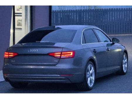 2018 Audi A4 - view 2