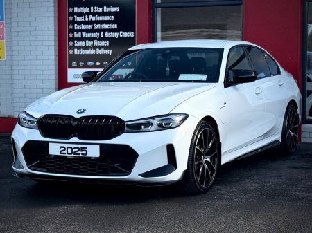 2025 BMW 3 Series - thumbnail 3