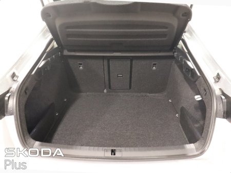 2025 Skoda Octavia Selection 1.5TSI 115HP €33,950 thumbnail