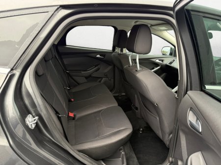 2018 Ford Focus - thumbnail 7