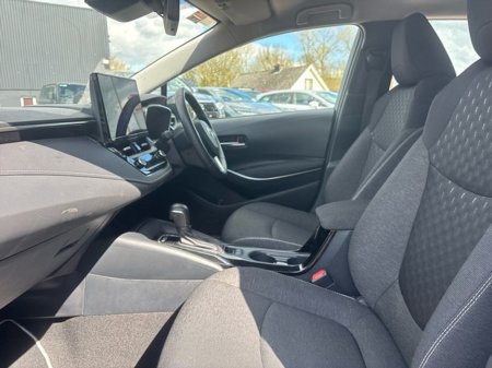 2025 Toyota Corolla - photo 6