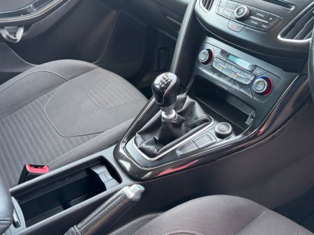 2015 Ford Focus 1.6 TDCi 95PS Titanium €8,950 thumbnail