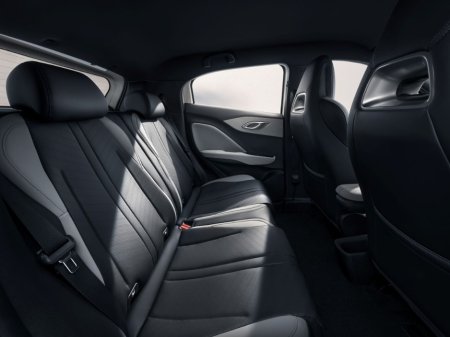 2025 BYD Dolphin Surf Comfort 43.2kWh 155BHP €23,995 thumbnail