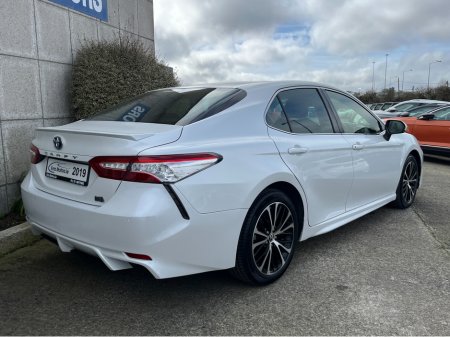 2019 Toyota Camry - thumbnail 4