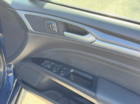 2016 Ford Mondeo - thumbnail 24