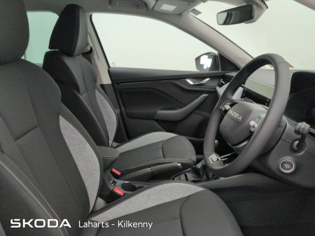 2025 Skoda Scala SELECTION 1.0TSI 115HP EX DEMO €27,950 thumbnail