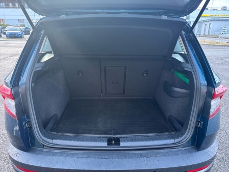 2019 Skoda Karoq 1.6TDI 115bhp Ambition €20,995 thumbnail