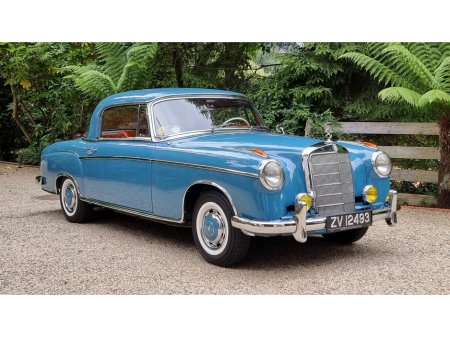 1960 Mercedes-Benz 220  €99,950