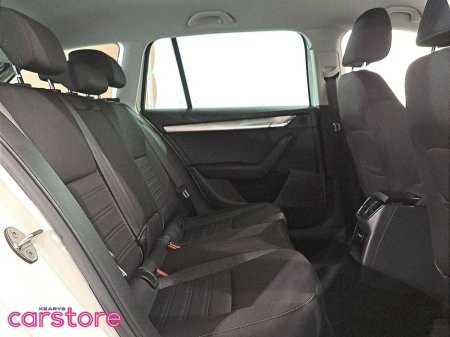 2019 Skoda Octavia - thumbnail 12