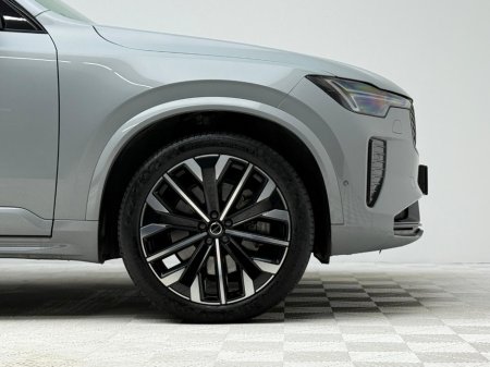 2025 Volvo XC90 ULTRA DARK T8 RECHARGE 2.0 PHEV AWD *7 SEATER* €84,990 thumbnail