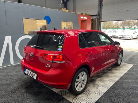 2015 Volkswagen Golf - view 2