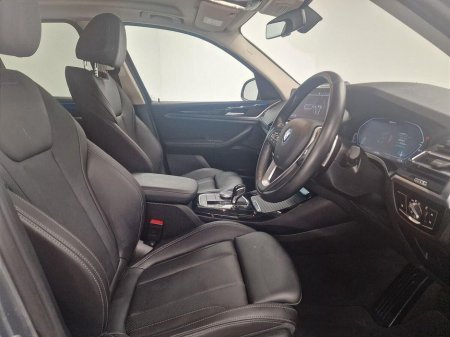 2024 BMW X3 xDrive30e xLine €54,975 thumbnail