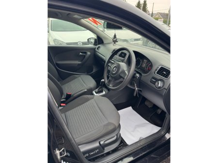 2012 Volkswagen Polo - thumbnail 12