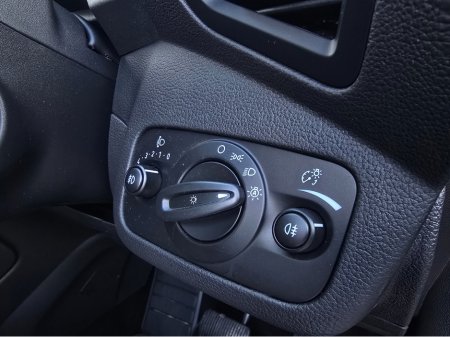 2019 Ford C-Max Titanium 1.5 Tdci 120 Bhp Automatic 2019 (191) €15,950 thumbnail