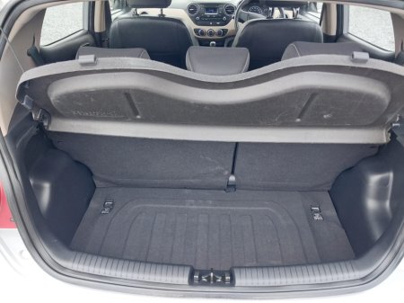 2015 Hyundai i10 - thumbnail 14