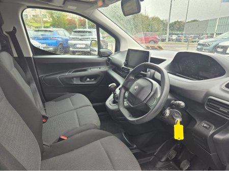 2024 Peugeot Partner - thumbnail 7