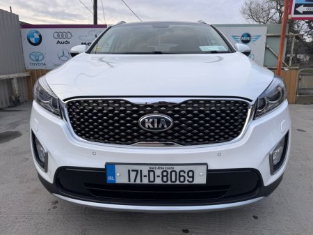 2017 Kia Sorento - thumbnail 8