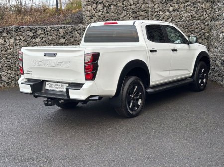 2025 Isuzu D-MAX V-CROSS DCB €48,851