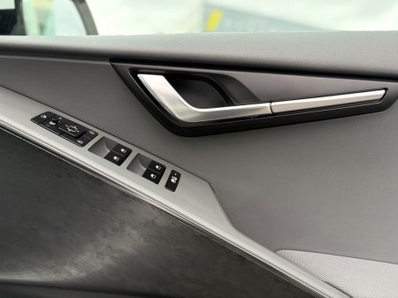 2025 Kia e-Niro - thumbnail 8