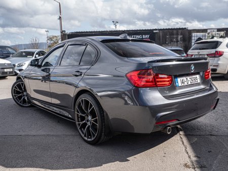 2014 BMW 3 Series - thumbnail 2
