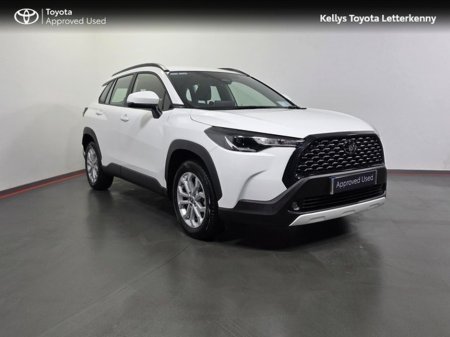 2025 Toyota Corolla Cross COROLLA CROSS 1.8 LUNA #174 €37,490 thumbnail