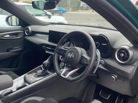 2025 Alfa Romeo Tonale - thumbnail 16