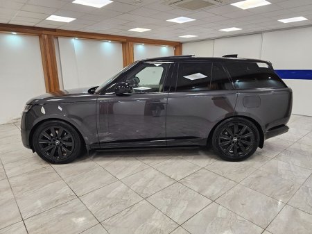 2025 Land Rover Range Rover - thumbnail 4