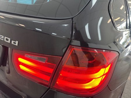 2015 BMW 3 Series - thumbnail 20