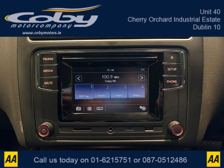 2014 Volkswagen Polo - thumbnail 24