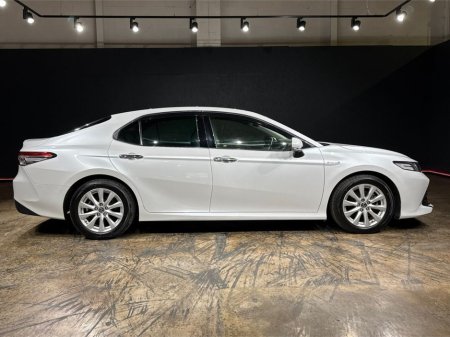 2019 Toyota Camry 2.5L HYBRID WS MODEL - AUTOMATIC - CRUISE CONTROL - SUNROOF €22,950