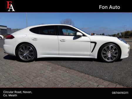 2015 Porsche Panamera - thumbnail 8