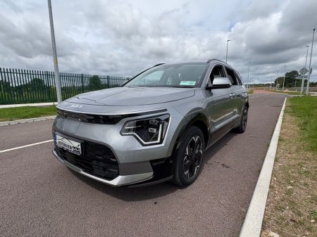 2025 Kia e-Niro EV MY25, *7 year warranty* *showroom condition*, Apple CarPlay, Electric Seats, Multi-Function Steering Wheel, Air Conditioning, €36,750