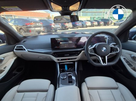 2026 BMW 3 Series - view 4