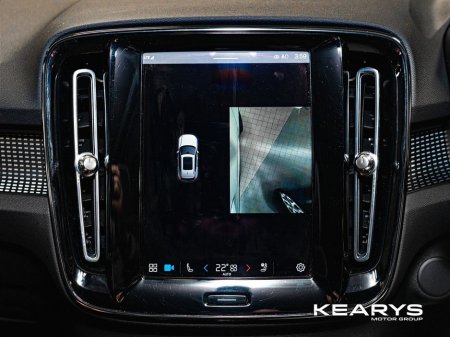 2022 Volvo XC40 - thumbnail 37