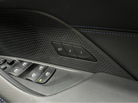 2025 BMW i4 - thumbnail 15