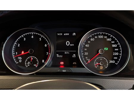 2015 Volkswagen Golf 1.4 TSI 5DR 150HP Highline €15,900 thumbnail