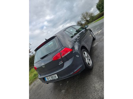 2016 Volkswagen Golf - thumbnail 4