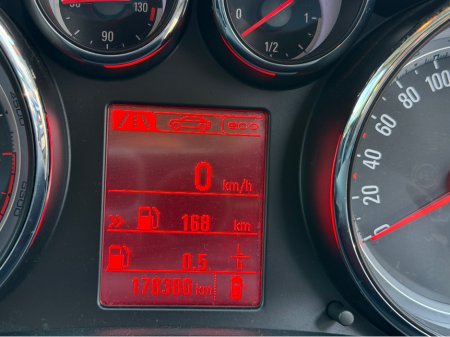 2013 Opel Astra - thumbnail 16