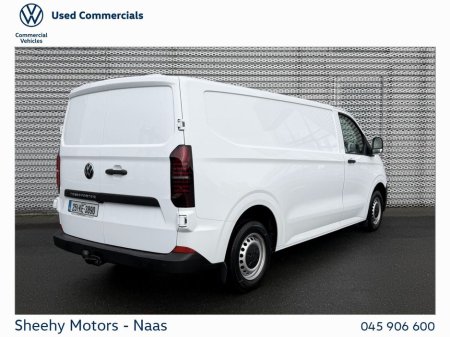 2025 Volkswagen Transporter - view 3
