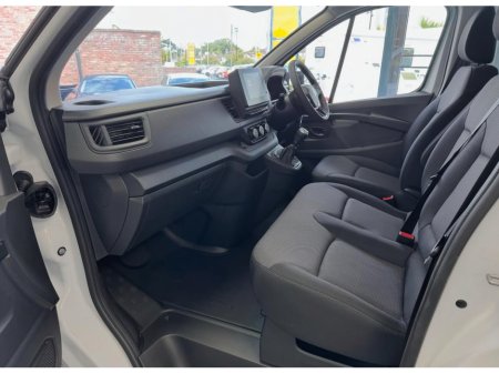 2024 Renault Trafic LWB 2.0 €26,900