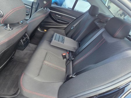 2017 BMW 3 Series - thumbnail 12