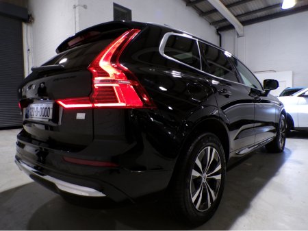 2023 Volvo XC60 *2023*ONLY 18,000 MILES*VOLVO XC60 RECHARGE 2.0 T6 350 PHEV AWD CORE BRIGHT EDITION*FULL VOLVO SERVICE HISTORY*PAN-SUNROOF*VOLVO ALLOY WHEELS*2 KEYS*FULL LEATHER HEATED SEATS*LANE PROTECTION*ACTIVE BR €47,900 thumbnail