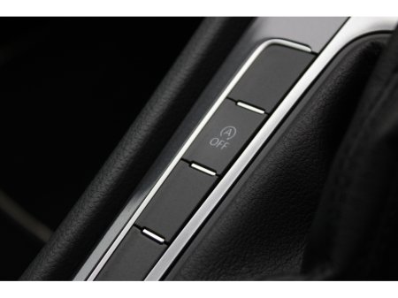 2019 Volkswagen Golf - thumbnail 17