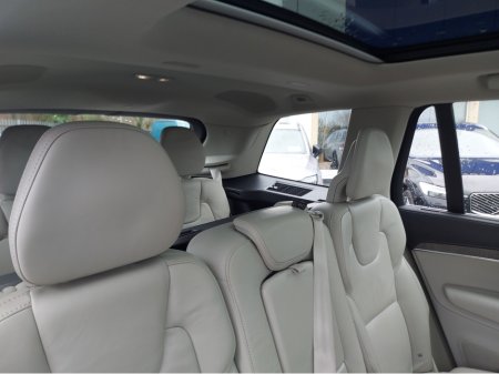 2023 Volvo XC90 - thumbnail 19