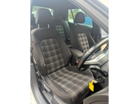 2014 Volkswagen Golf - thumbnail 19