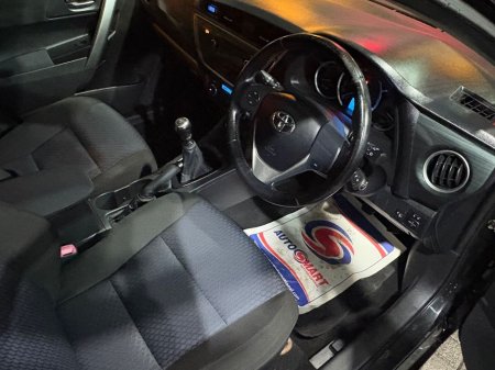 2014 Toyota Auris 1.4 D4D Aura €8199 €8,199 thumbnail