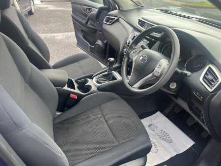 2015 Nissan Qashqai - thumbnail 13