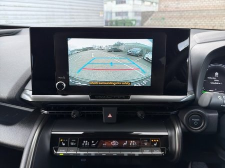 2025 Toyota C-HR SPORT PLUS SIDESTEPS & EXTRAS // HEATED SEATS // APPLE CARPLAY/ANDROID AUTO // SIDE STEPS // WIND DEFLECTORS // FULL WARRANTY €37,945 thumbnail