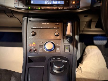 2015 Lexus CT 200 h - thumbnail 17