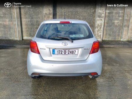 2017 Toyota Yaris YARIS 1.0 5DR LUNA thumbnail